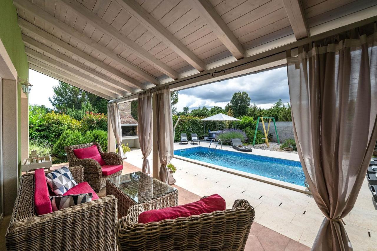 קרניצה Villa Branca 6+2 מראה חיצוני תמונה